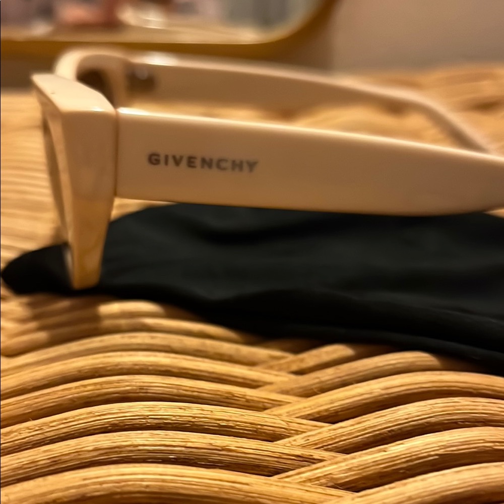 Givenchy Chic White Sunglasses - image 4